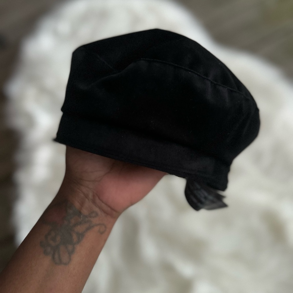 Zara Black Velvet News Boy Cap - Picture 4 of 9